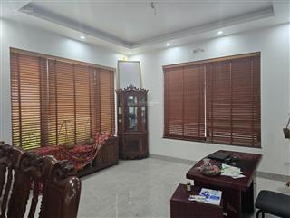 Bán nhà 3 tầng 170m, nội thất xịn sò sẵn ở luôn. chỉ 13.2 tỷ. kim chung, đông anh