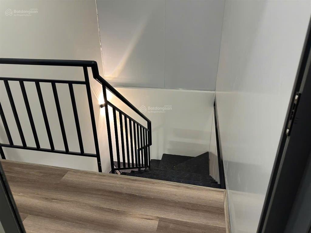 Cho thuê nhà gía rẻ hxh bình lợip13 quận bình thạnh 4.5x22m | 3 tầng