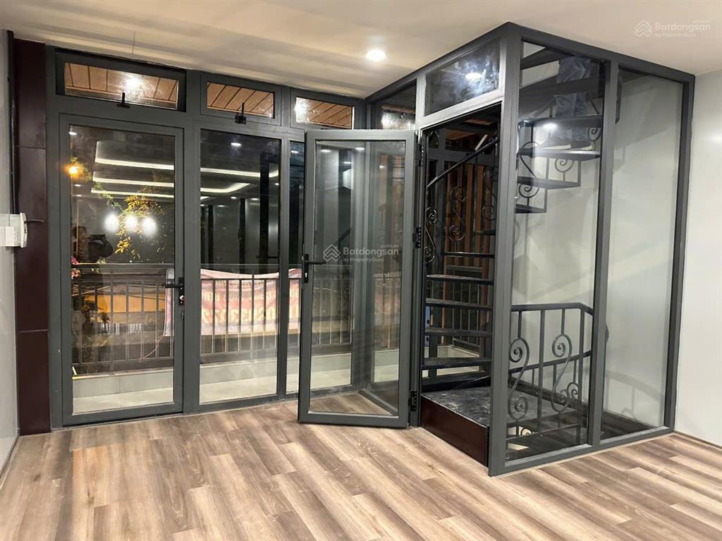 Cho thuê nhà gía rẻ hxh bình lợip13 quận bình thạnh 4.5x22m | 3 tầng