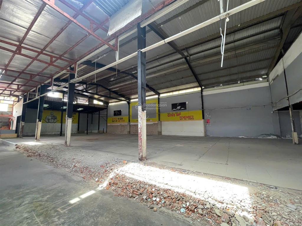 Cho thuê mặt bằng nhà xưởng mái cao quang trung, gò vấp 17 x 36m