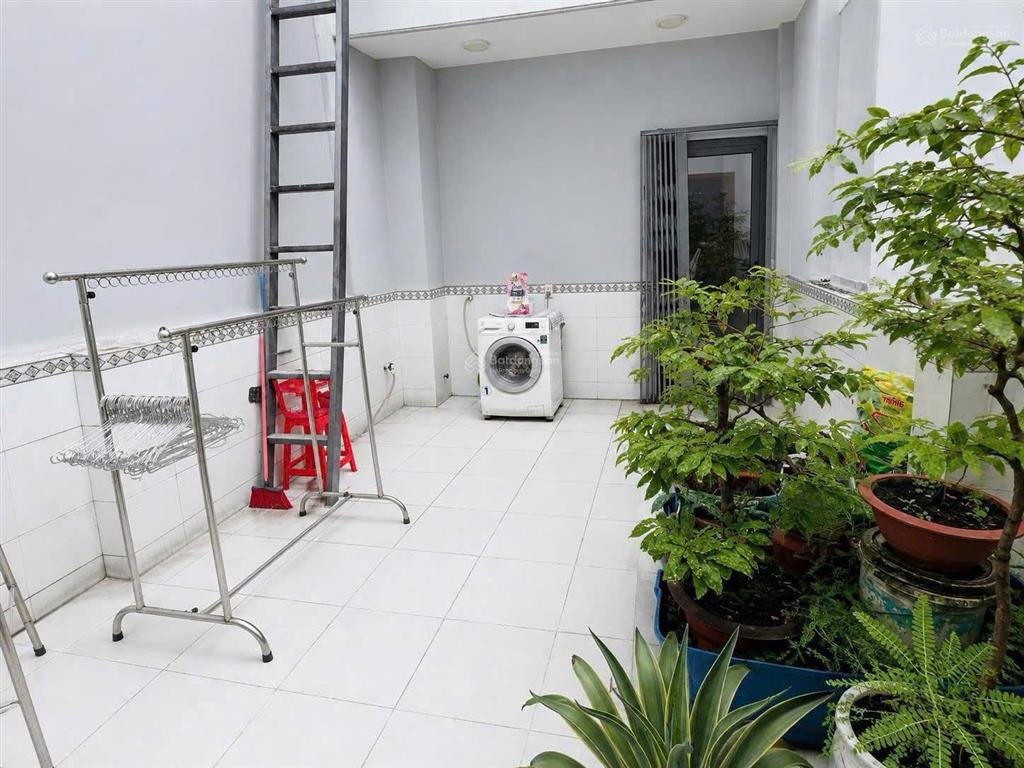 Cho thuê nhà hẻm xe hơi trường chinh, tân bình