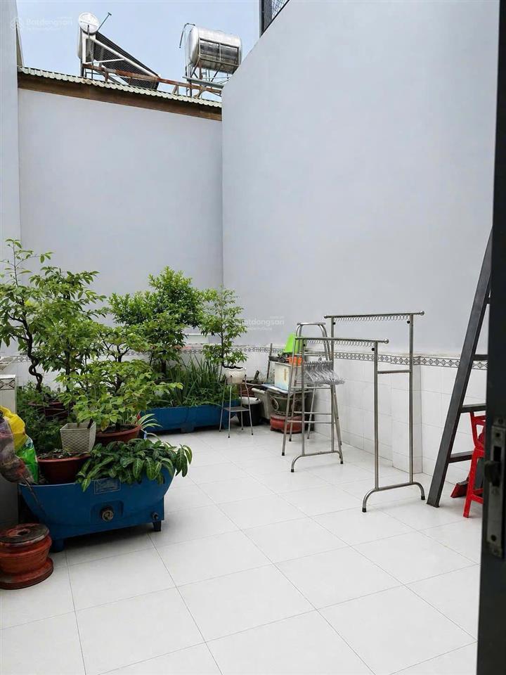 Cho thuê nhà hẻm xe hơi trường chinh, tân bình