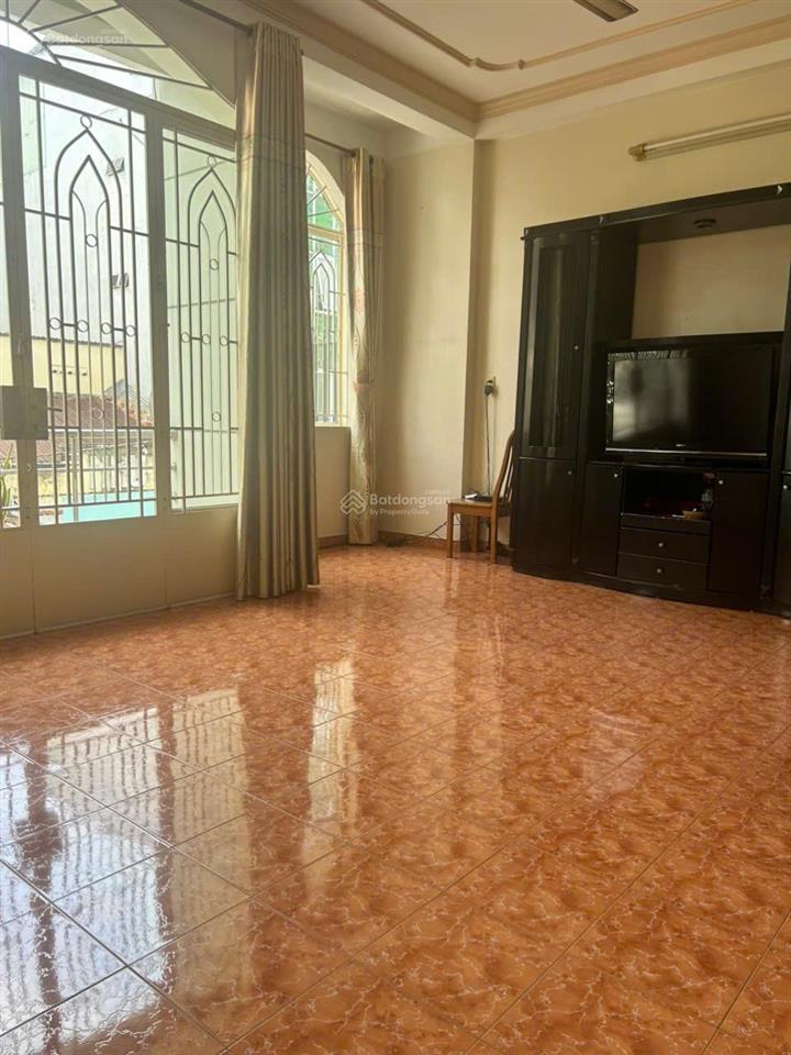 Cho thuê nhà mặt tiền thạch thị thanh, phường tân định, quận 1