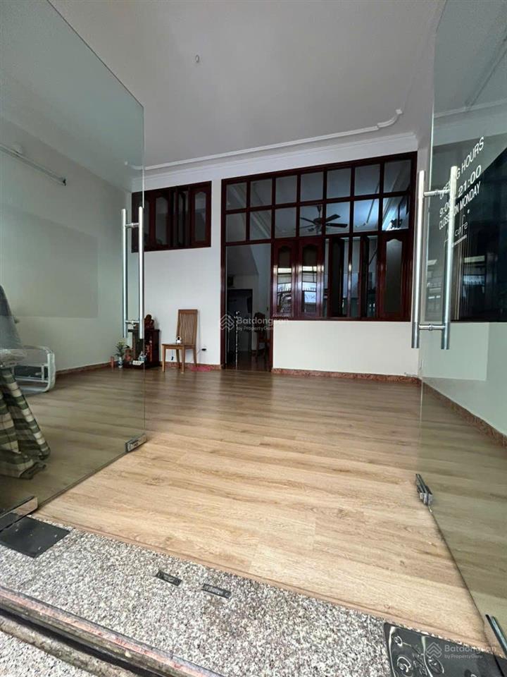 Cho thuê nhà mặt tiền thạch thị thanh, phường tân định, quận 1