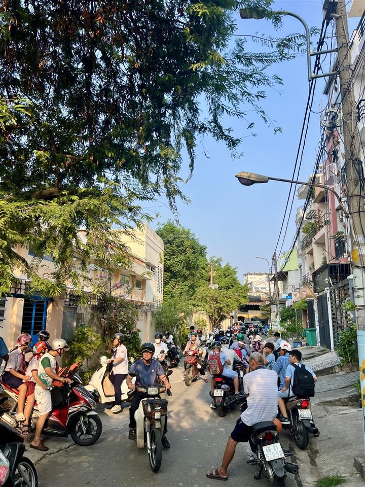 Bán đất ung văn khiêm 64m²  hẻm ô tô  đối diện trường học  bình thạnh  giá 12.5 tỷ