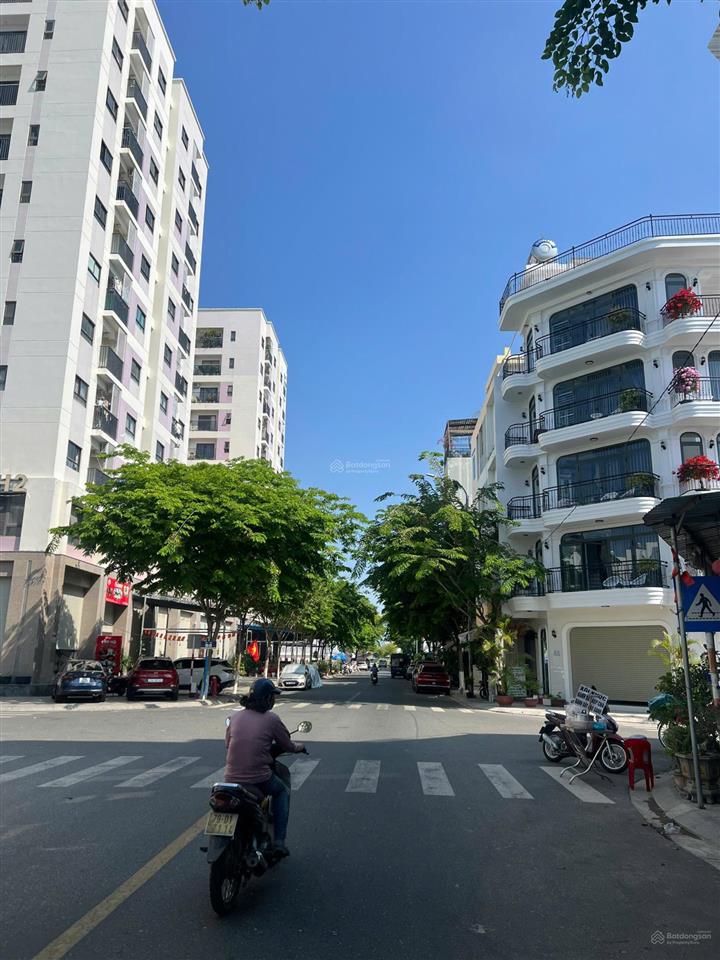 Nhà mặt phố đường a3, trung tâm kdt vcn phước long 2, giá gốc , chiết khấu 14% trong hôm nay