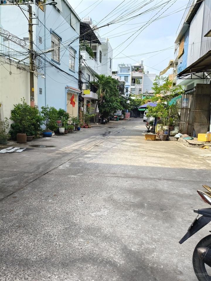 Cần bán căn nhà nằm ở khu cư xá phú thọ hoà, đường lạc long quân, phường 5 quận 11 (cũ) p.hoà bình