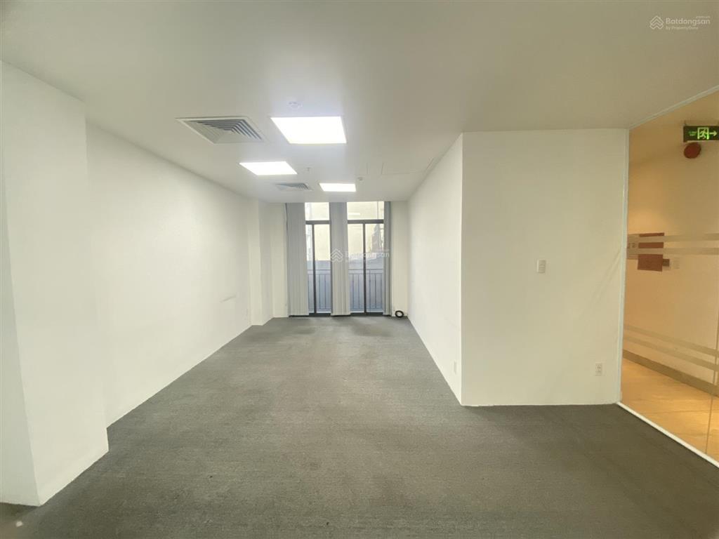 Văn phòng cô giang q1, diện tích sàn cơ bản 160m2