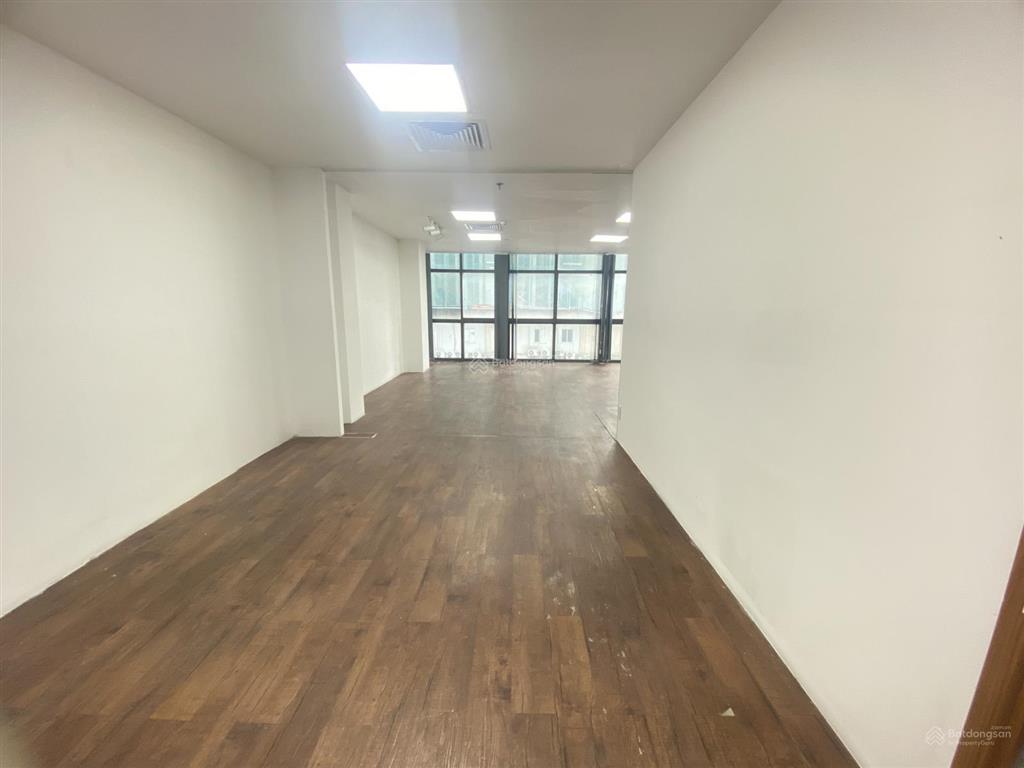 Văn phòng cô giang q1, diện tích sàn cơ bản 160m2