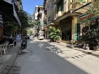 Chính chủ nhờ bán tòa nhà vp mặt ngõ huỳnh thúc kháng nguyên hồng. dt 55m nhà 8 tầng 2 mặt ngõ