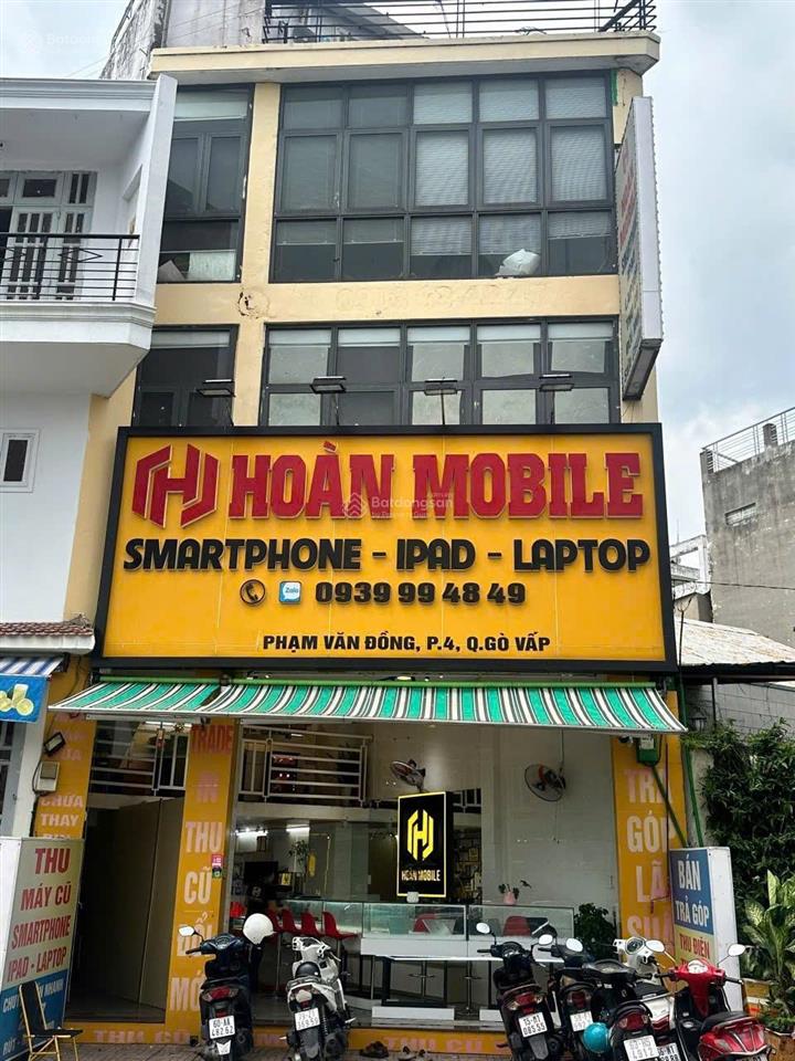 Mặt tiền đại lộ phạm văn đồng, gần sân bay, gần bệnh viện quân y  nhà 4 tầng có vỉa hè 6x11m víp