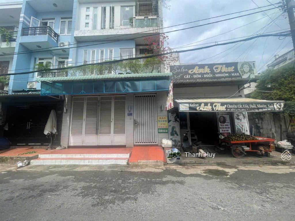 Bán nhà nhà cấp 4 tại lê thị hồng p17, dt 6,1x19m , ngang bề thế  đường nhựa 12m có lề đường