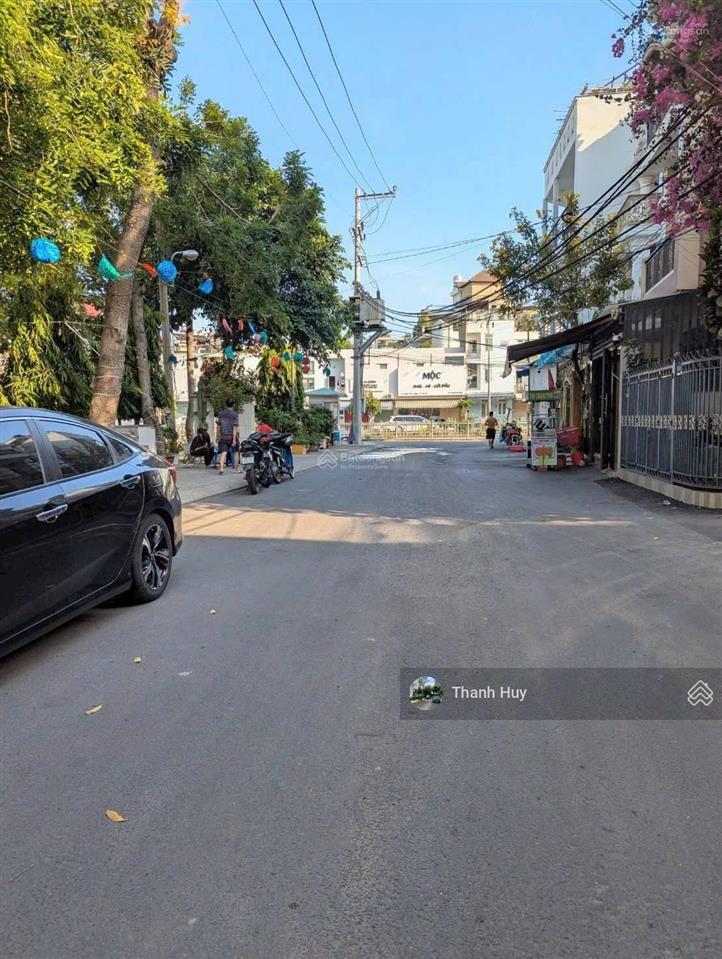 Bán nhà hxh 8m gần công viên & bờ kè phạm huy thông, dt 4x17m, 1 trệt 3 lầu hoàn công đầy đủ