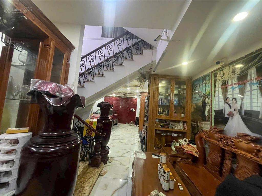 Bán nhà thích quảng đức 120m²  2 mặt tiền  3 tầng  7pn  phú nhuận  giá 23 tỷ