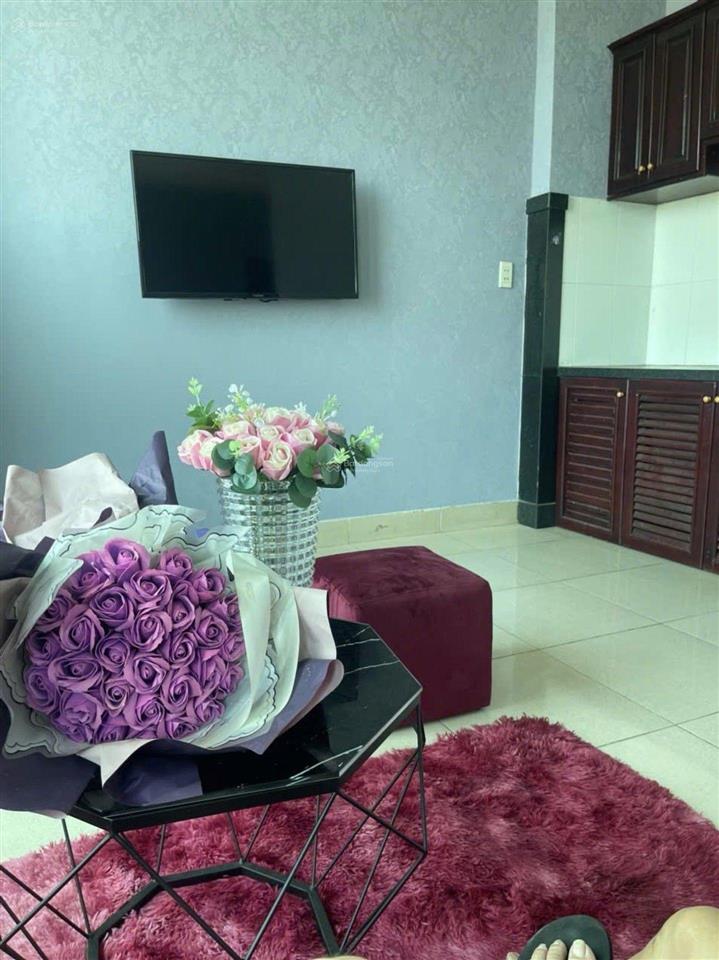 Siêu phẩm khách sạn 4tầng mtkd ngang khủng 10m dòng tiền trung tâm dĩ an, giá chỉ 13 tỷ nhỉnh