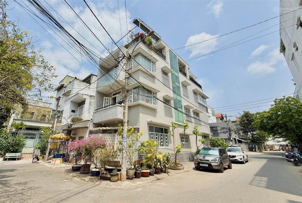 Bán nhà 3 tầng gần gigamall, 65m2, 4pn 3wc, shr hoàn công, đường 4m, chỉ 7.3 tỷ