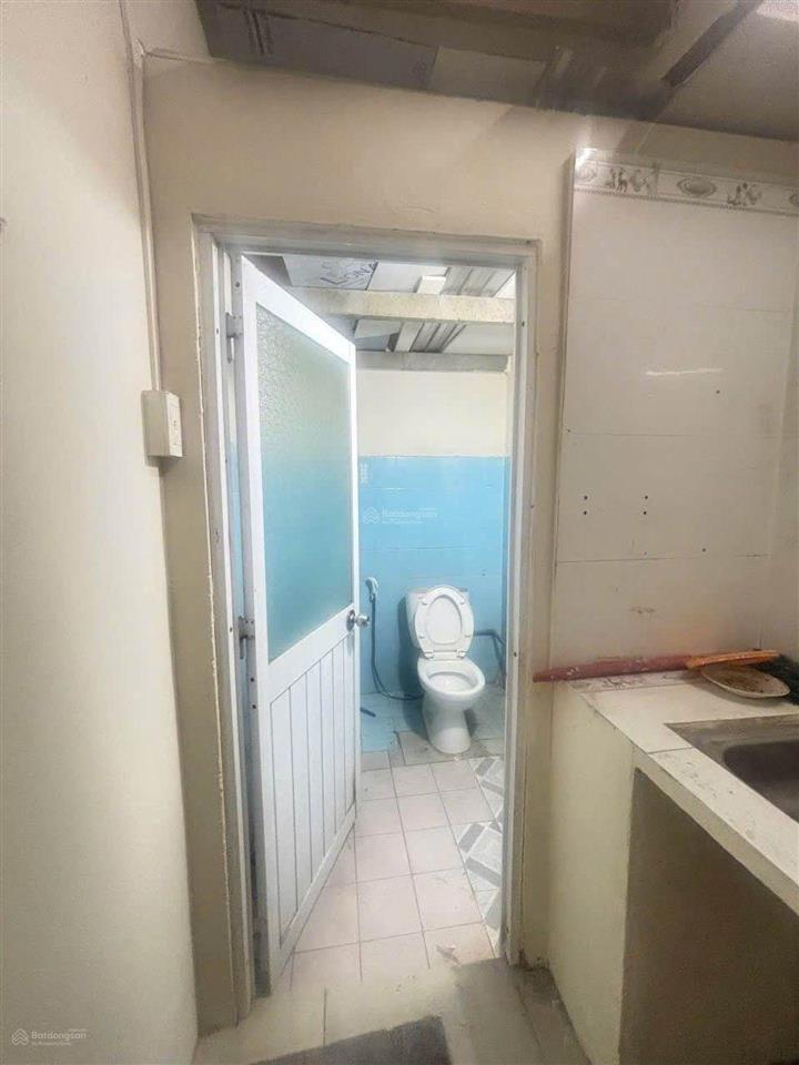 Nhà c4 1 trệt 1 lửng ngang khủng 5m7, dt 60m2 giá 3 tỷ 8 , ngay vincom , metro , trục chính