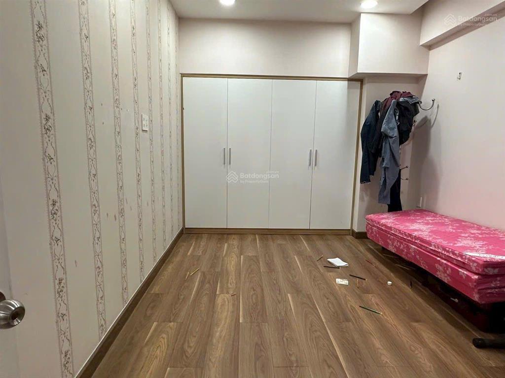 Bán căn hộ phú mỹ thuận. dt 147m, 3 pn, 1 trệt, 1 lầu, vừa ở vừa kinh doanh. giá 4 tỷ