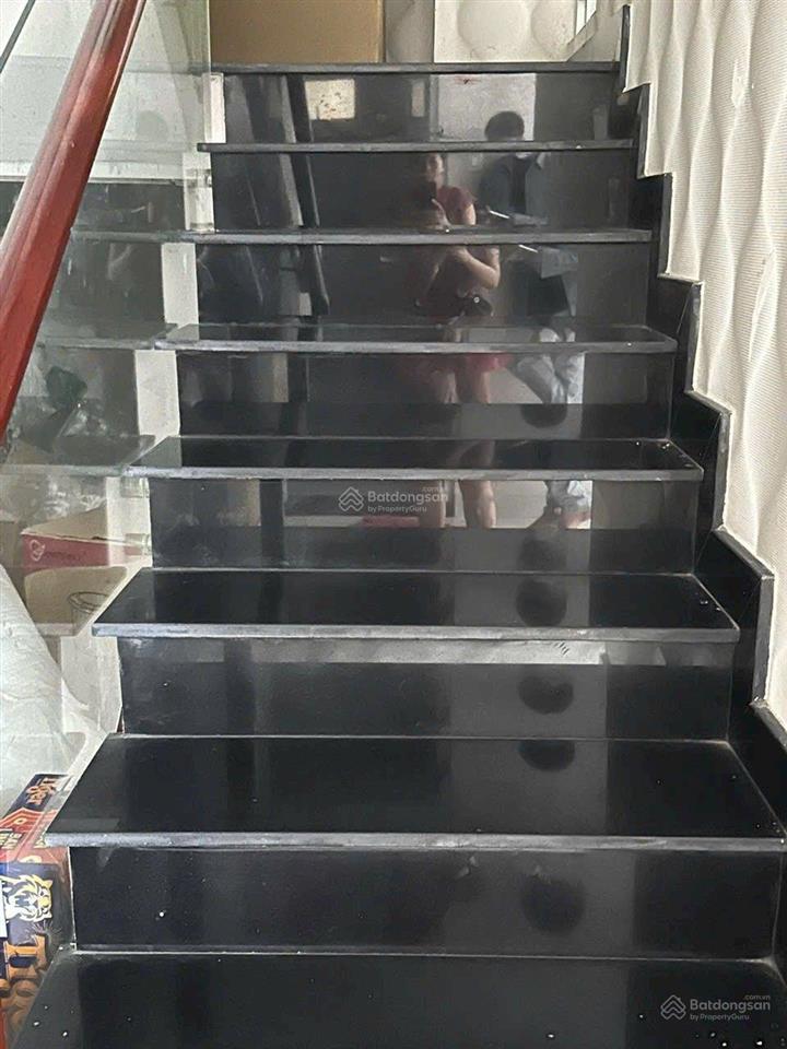 Bán căn hộ phú mỹ thuận. dt 147m, 3 pn, 1 trệt, 1 lầu, vừa ở vừa kinh doanh. giá 4 tỷ