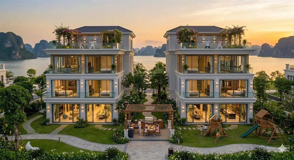 Duy nhất rẻ nhất biệt thự song lập hạ long xanh view biển dt 162m2, giá chỉ 12 tỷ. 0911 423 ***