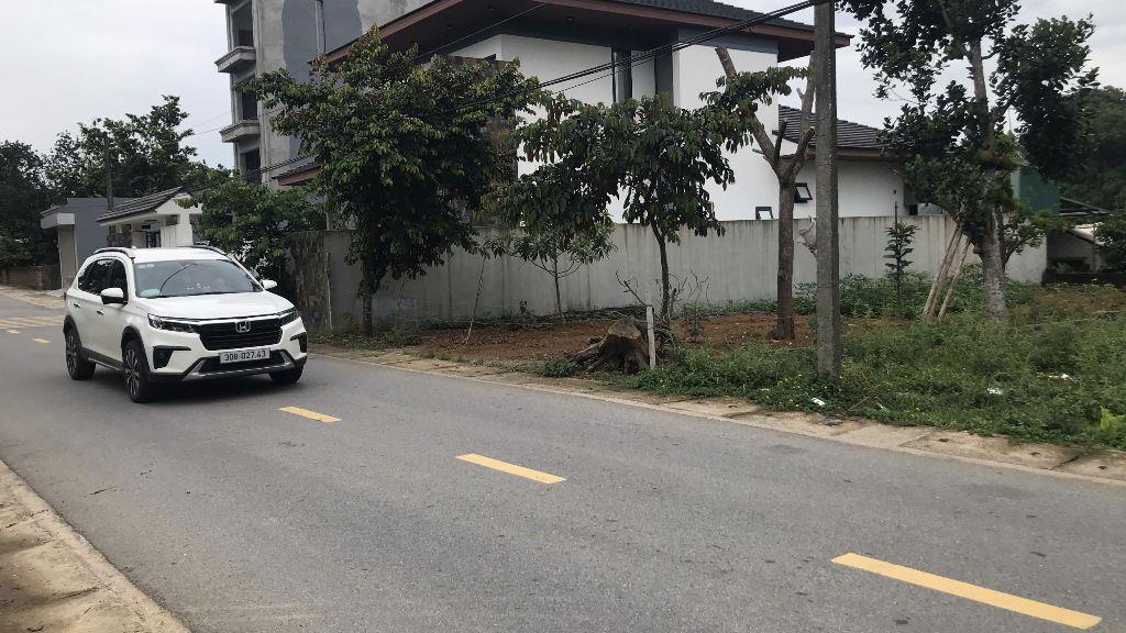 Bán 80m2 đất Hà Nội mặt đường lớn sát trường đại học giá nhỉnh hơn 1 tỷ