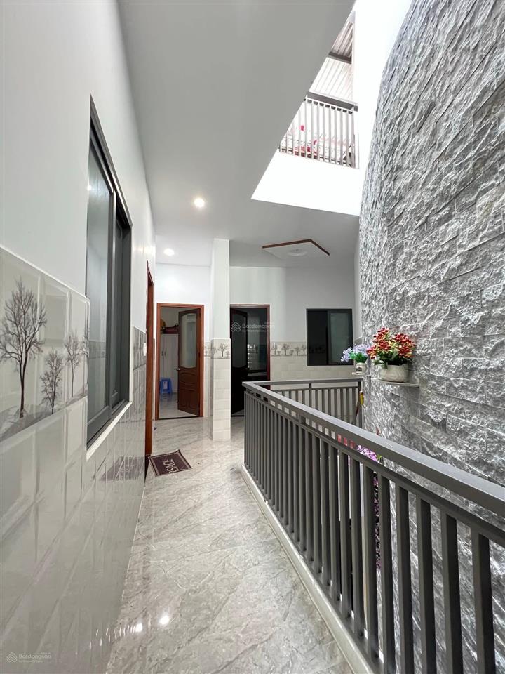 Nhà 3 tầng mới sơn trà gần vincom gần biển