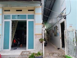 Bán nhà có xây phòng trọ gần chợ mỹ quý