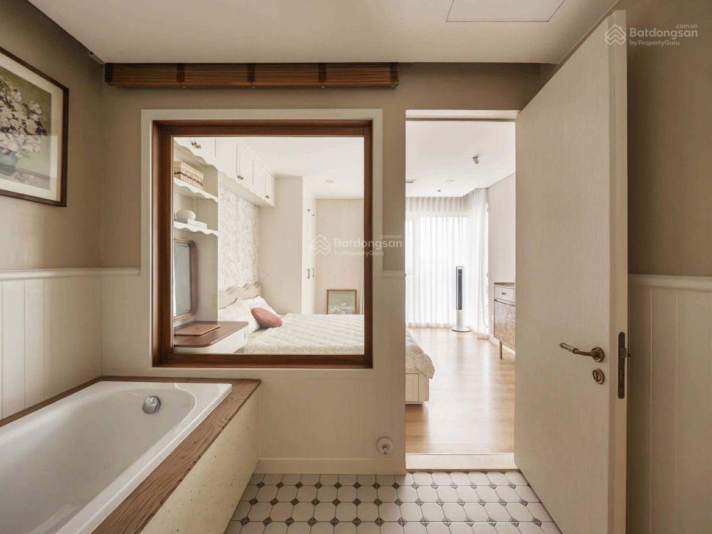 Bán căn hộ tòa c2 vinhome d'capitale trần duy hưng, 50m2, 5 tỷ, 2pn, 1wc, sổ đỏ cc, full nội thất.