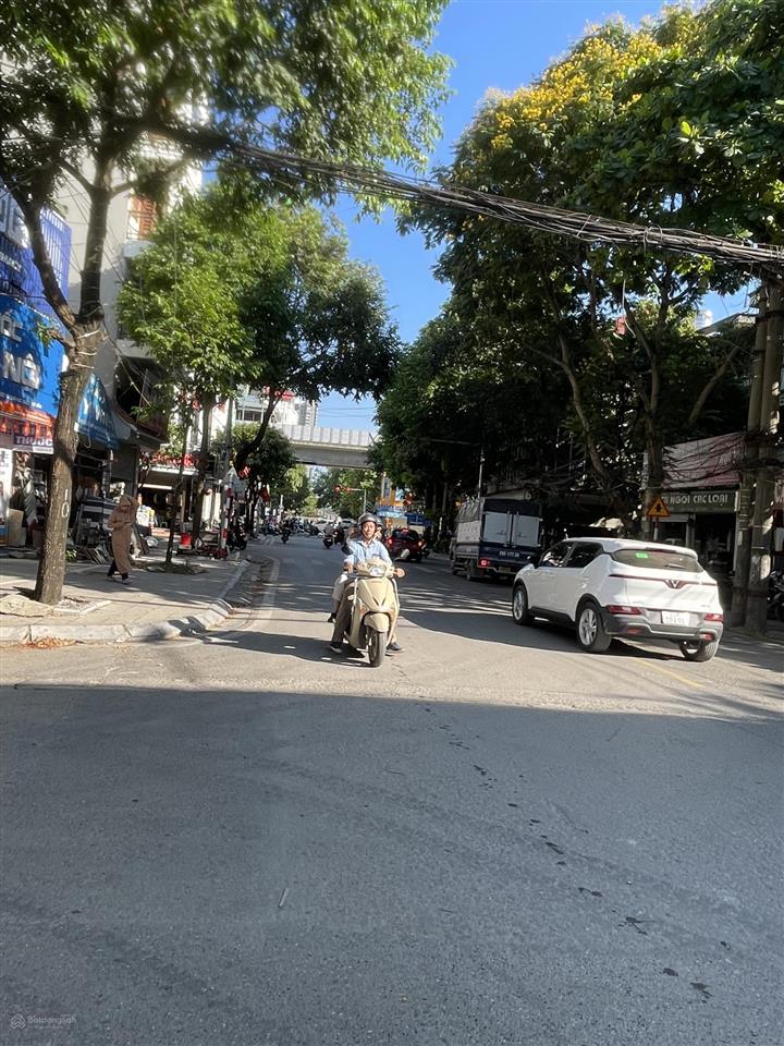 Giảm 2ty. mặt phố mỗ lao, hà đông,phân lô, vỉa hè, mặt tiền rộng, view hồ,
40m2,5tầng,mt4m .giá 15t