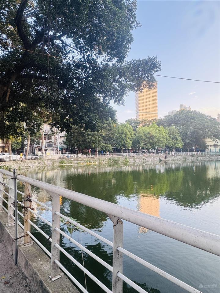 Giảm 2ty. mặt phố mỗ lao, hà đông,phân lô, vỉa hè, mặt tiền rộng, view hồ,
40m2,5tầng,mt4m .giá 15t