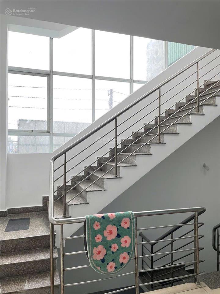 Nhà mặt tiền ql22 ngay gần bến xe an sương dt 200m2, dòng tiền 80tr/1th giá chỉ hơn 18 tỷ