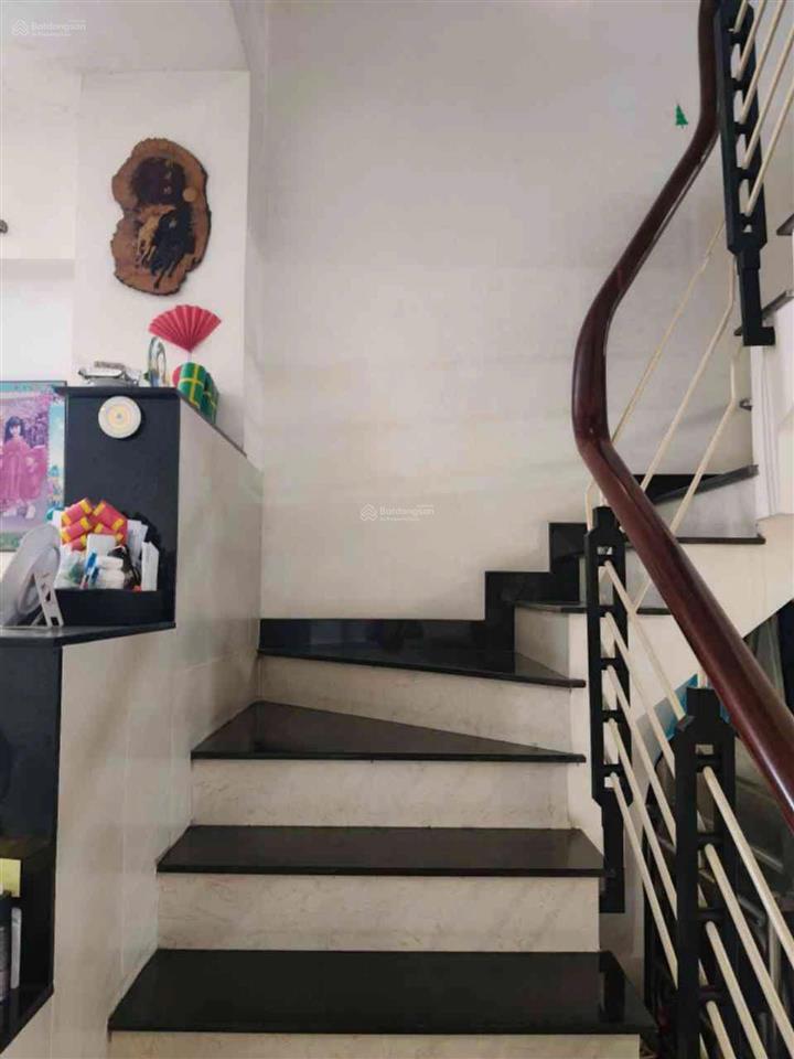 Nhà bán kdc an sương, đối diện cv. ngang 4.5x20, 4 tầng giá chốt trong tuần 9.5 tỷ. bớt chút lộc