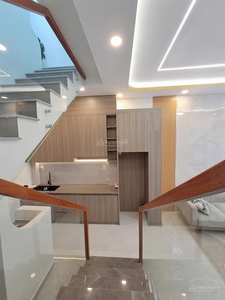 Nhà chỉ với 4.95 tỷ diện tích 32m2  full nội thất