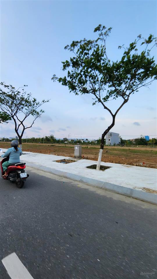 Còn sót lại 1 cặp duy nhất, đẹp nhất mặt tiền võ chí công  hàng độc quyền