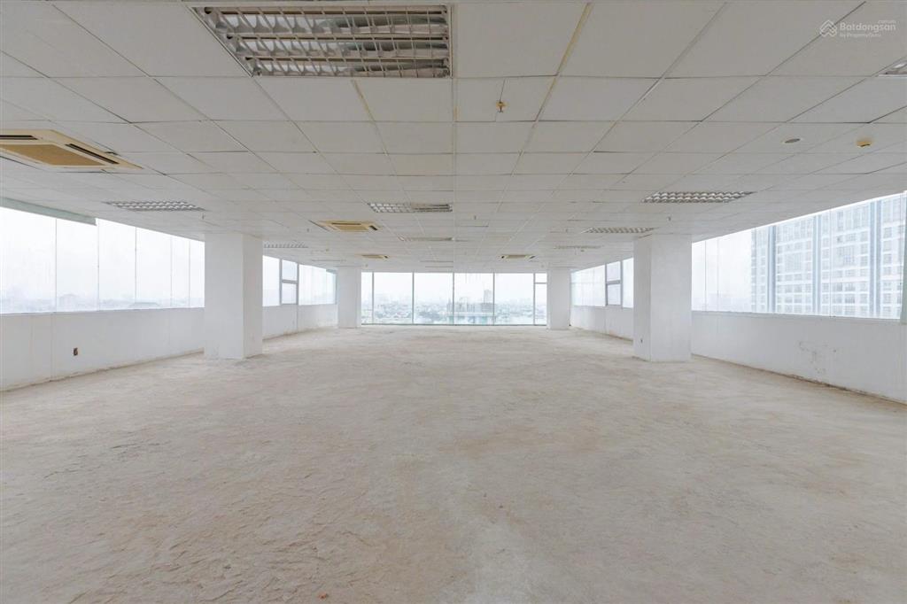Văn phòng tầng 11 athena cộng hòa 244m² view đẹp, sẵn sàn thảm cao cấp