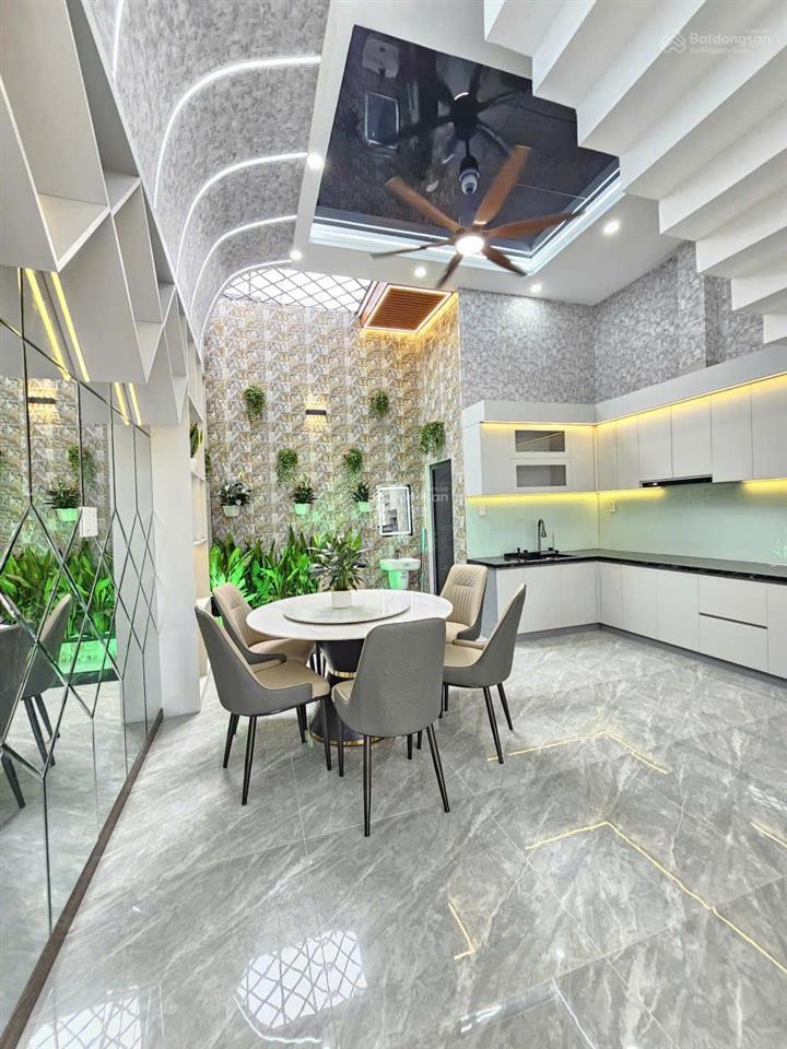 Bán nhà 1 trệt 2 lầu full nội thất, gần vincom550, hoàn công chỉ 5ty1 tl chính chủ