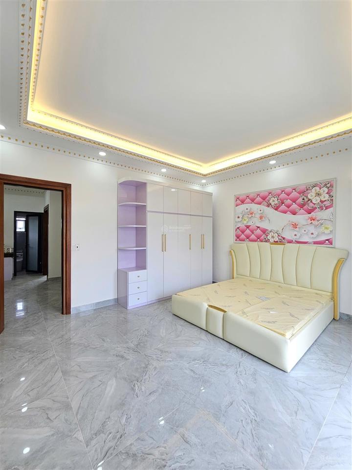 Chỉ 3,1ty , nhà 1 trệt 2 lầu ,full nội thất & thổ cư .ngay ttyt đa khoa tân uyên.chính chủ