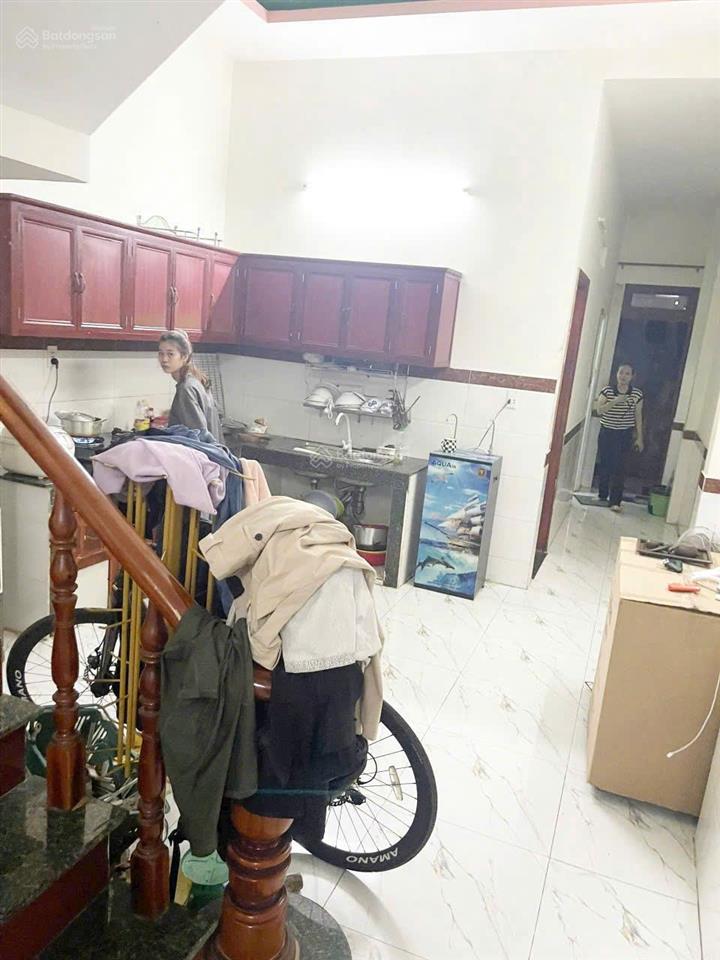 Bán nhà 1 trệt 1 lầu .gần vincom 550 ,p.t đông hiệp ,hcm.chỉ 3ty880 ,sổ hồng riêng ,chính chủ
