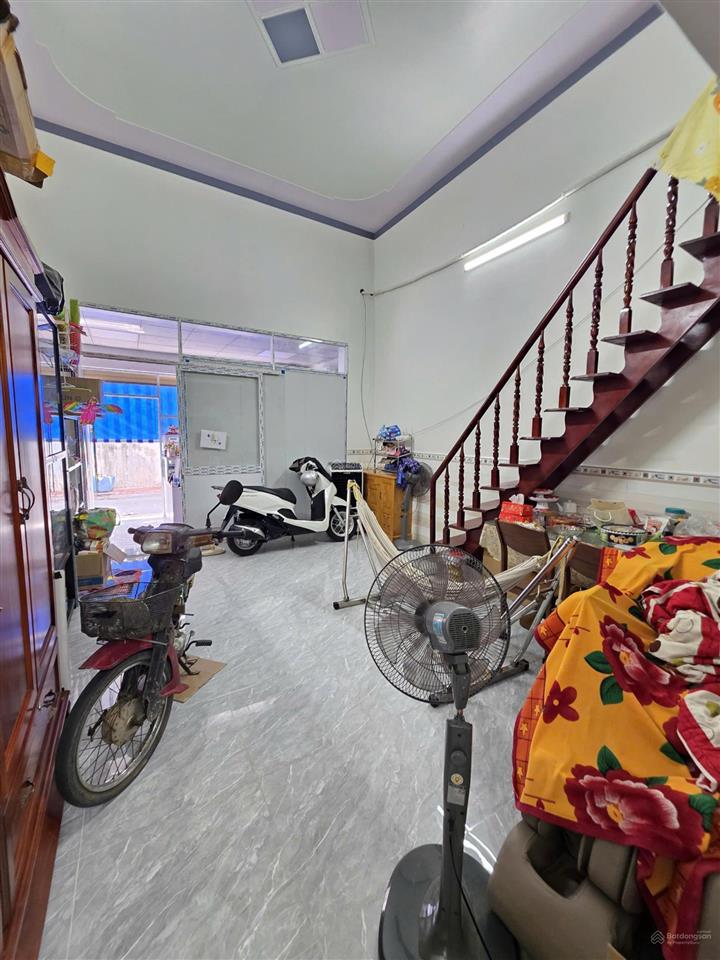 Bán nhà cấp 4 mặt tiền kd được, chỉ 3,1 tỷ, ngay ngã tư bình chuẩn, tp thuận an