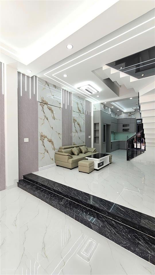 Bán nhà 1 trệt 2 lầu ,kdc hiện hữu đồng bộ .chỉ 4,9 tỷ ,gần dt743 .p ,bình chuẩn .