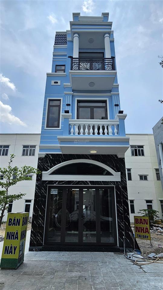 Bán nhà 1 trệt 2lầu .kdc chợ thông dụng , p tân đông hiệp full thổ cư & nội thất . chính chủ