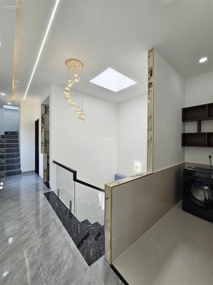 Bán nhà 1 trệt 2lầu .kdc chợ thông dụng , p tân đông hiệp full thổ cư & nội thất . chính chủ