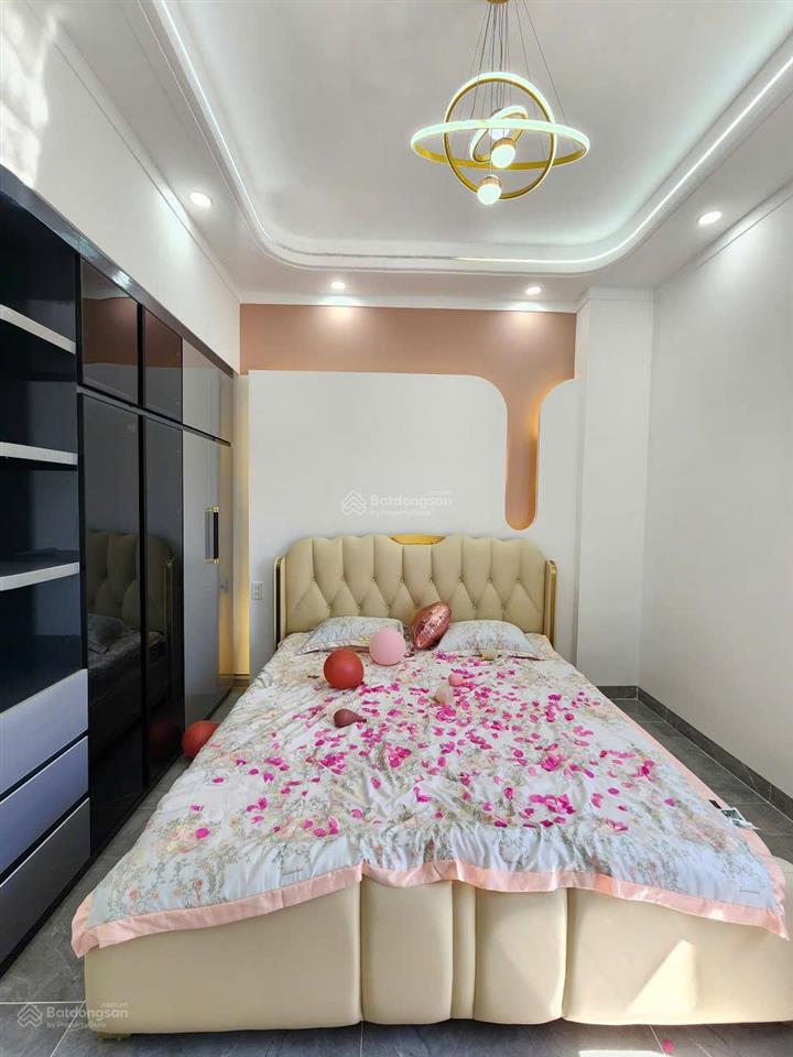 Bán nhà 1 trệt 2 lầu . hoàn công ,kdc ngã tư bình chuẩn .tp ,thuận an .full thổ cư & nội thất