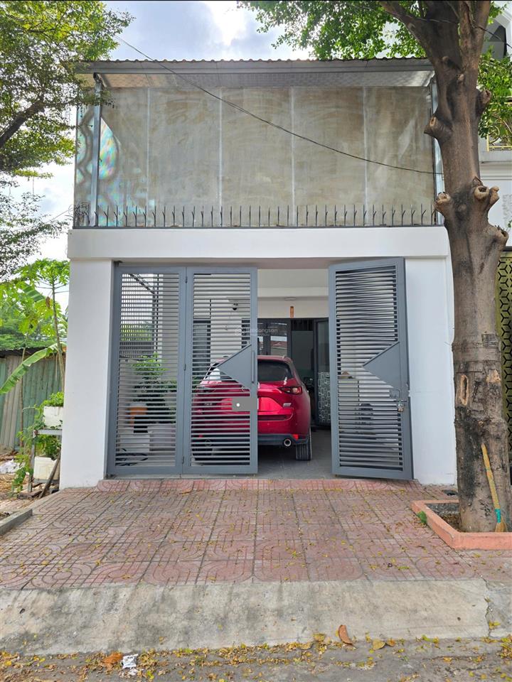 Cần bán gấp nhà 1 trệt 1 lầu ,siêu rẻ .110m2 fuj thổ cư . ngã tư chiêu liêu .trong kdc ,chính chủ