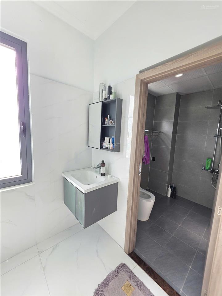 Cần bán gấp nhà 1 trệt 1 lầu ,siêu rẻ .110m2 fuj thổ cư . ngã tư chiêu liêu .trong kdc ,chính chủ