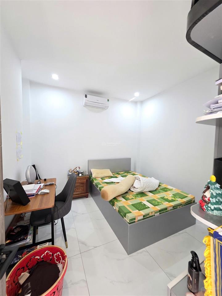 Cần bán gấp nhà 1 trệt 1 lầu ,siêu rẻ .110m2 fuj thổ cư . ngã tư chiêu liêu .trong kdc ,chính chủ