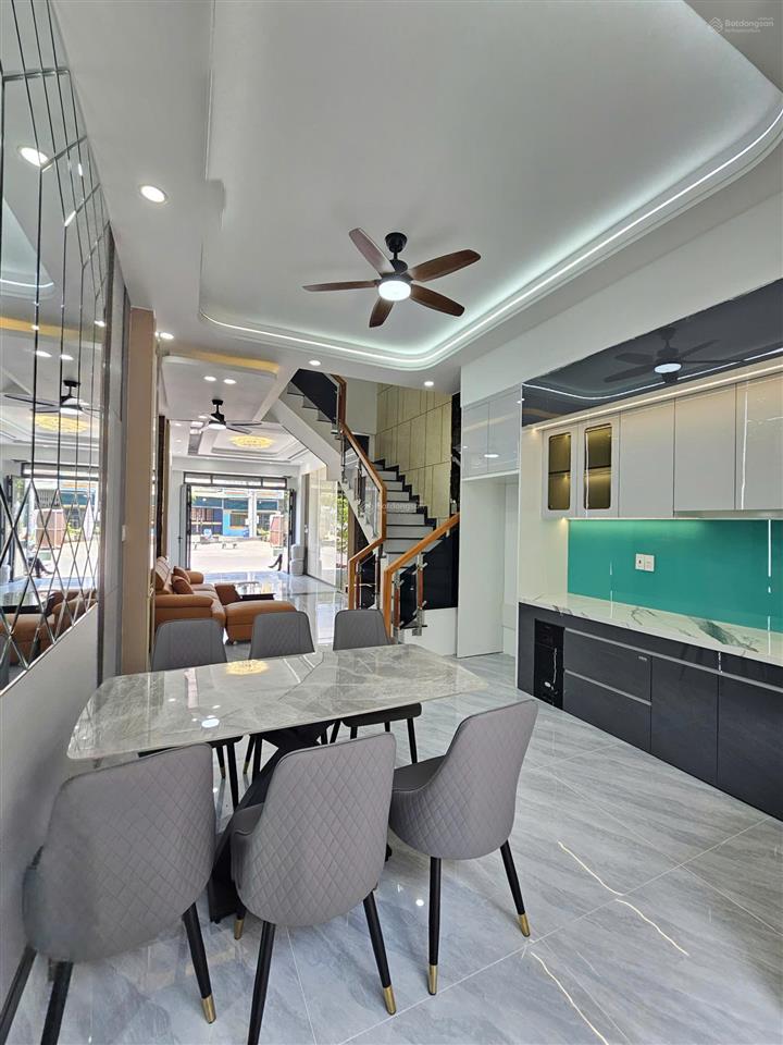 Bán nhà 1 thệt 1 lầu , gần ngã 4 miếu ông cù , dt743 full nội thất , thổ cư & hoàn công. chính chủ