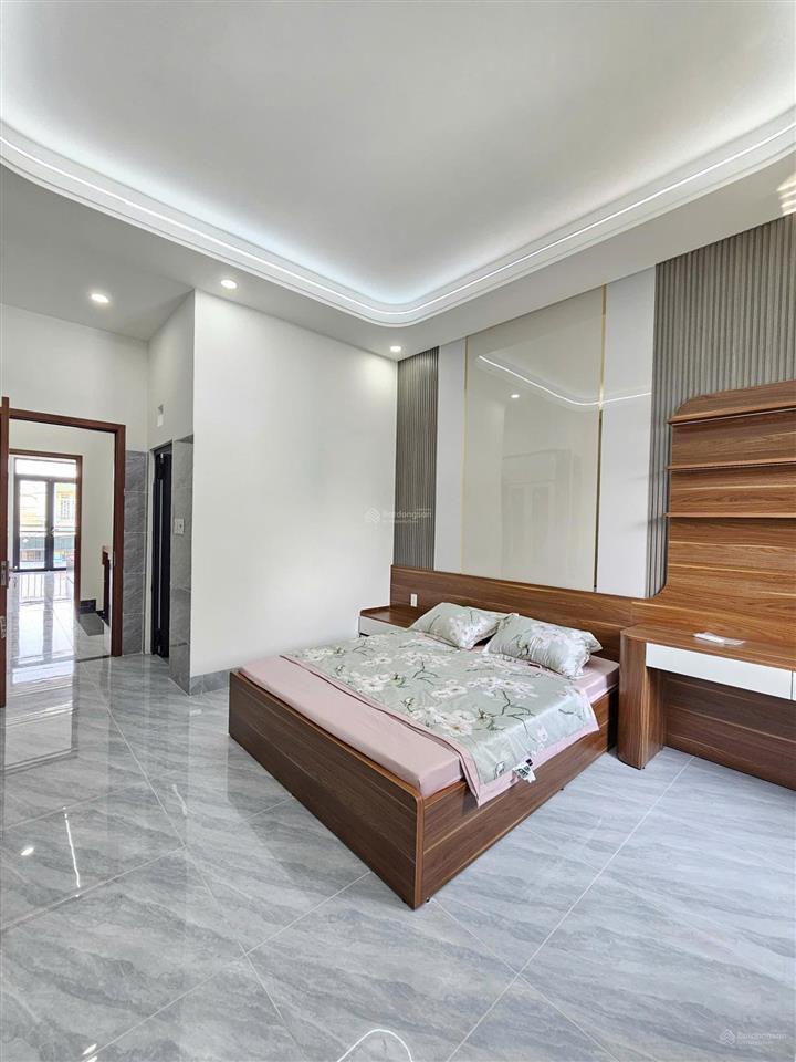 Bán nhà 1 thệt 1 lầu , gần ngã 4 miếu ông cù , dt743 full nội thất , thổ cư & hoàn công. chính chủ