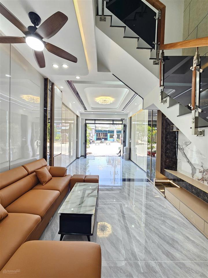 Bán nhà 1 thệt 1 lầu , gần ngã 4 miếu ông cù , dt743 full nội thất , thổ cư & hoàn công. chính chủ
