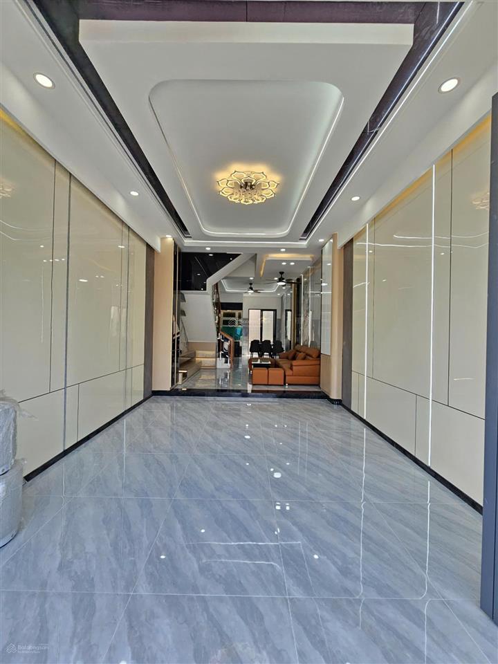 Bán nhà 1 thệt 1 lầu , gần ngã 4 miếu ông cù , dt743 full nội thất , thổ cư & hoàn công. chính chủ